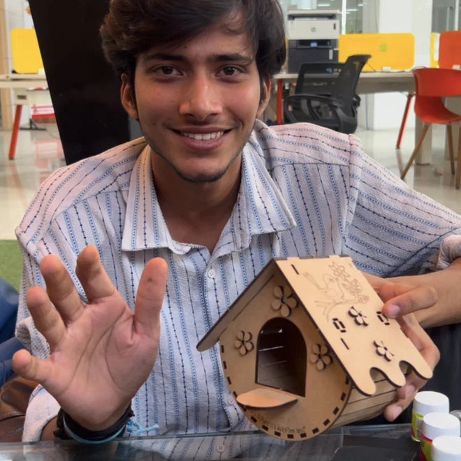 Build your Birdhouse : Home for Feathers