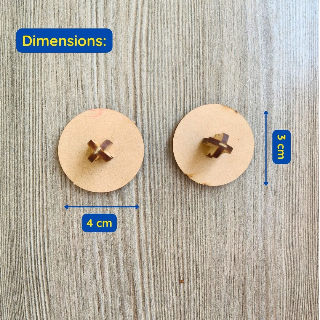 Emoji stamp dimensions showing 4 cm width and 3 cm height for arts and crafts activities.